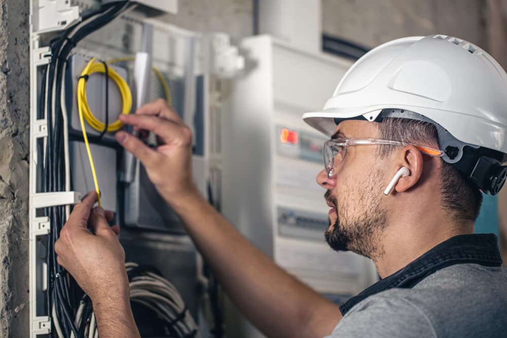 FDTI : Formation en Diagnostic Technique Immobilier Modules de formation nécessaires pour se présenter aux examens de certifications initiales. Examen formation électricité